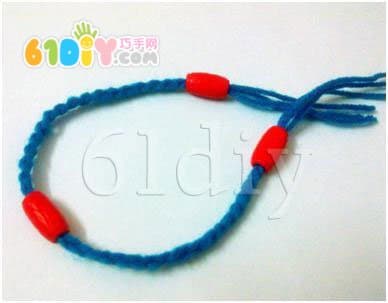 Wool Bracelet Weaving Tutorial