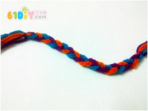 Wool Bracelet Weaving Tutorial