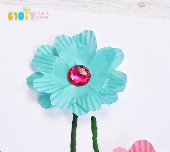 Creative hot melt crayons spring flower decorative painting