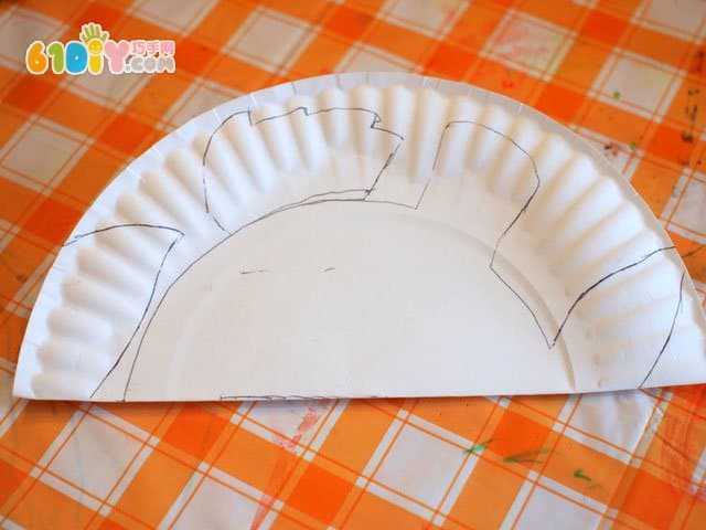 Paper tray making colorful three-dimensional fish