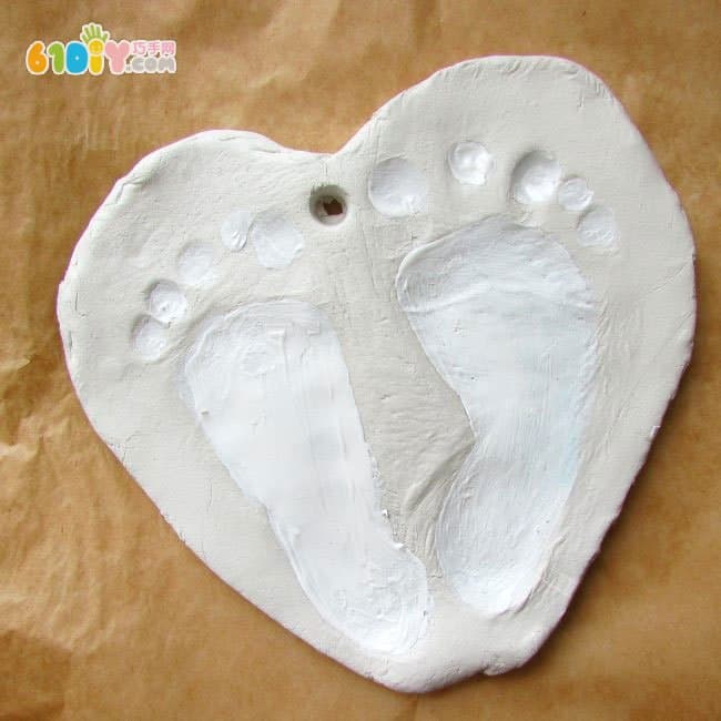 Mother's Day handmade gifts clay footprints love ornaments