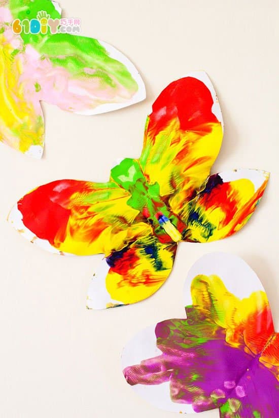 Children simply make beautiful symmetrical butterflies