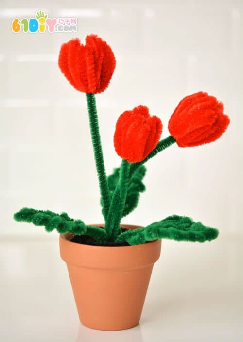 Mother's Day DIY Hairy Make Tulip Flowerpot