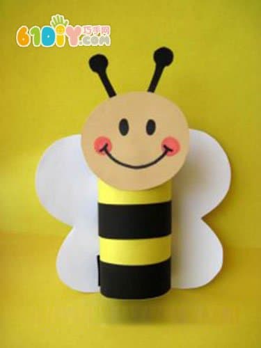 Children's handmade cute paper tube bee