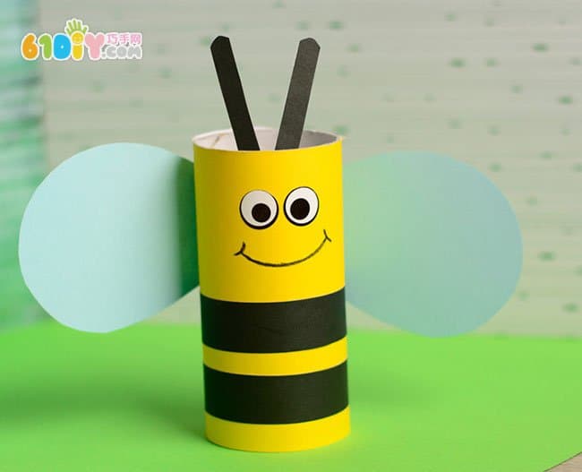 Spring handmade tutorial toddler DIY paper tube bee