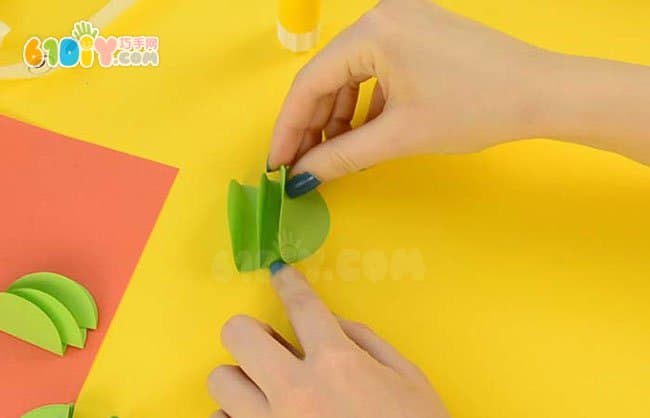 Children's handmade rounded stereoscopic caterpillar