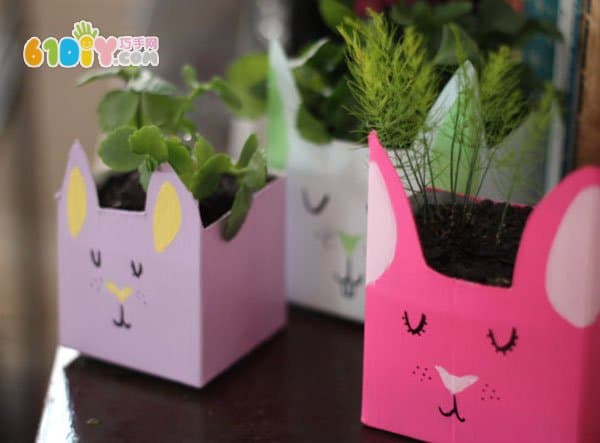 Waste milk box DIY making bunny potted