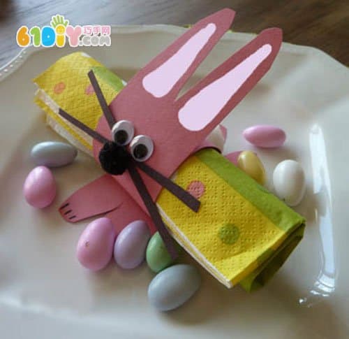 Roll paper tube making easter cute rabbit napkin ring