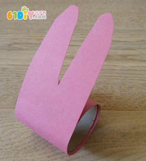 Roll paper tube making easter cute rabbit napkin ring