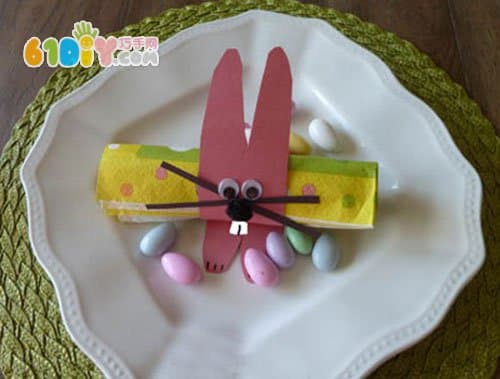 Roll paper tube making easter cute rabbit napkin ring leg