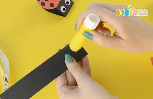 Jam paper DIY making three-dimensional little ladybug