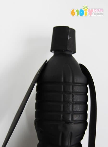 Mineral water bottle waste using DIY penguins