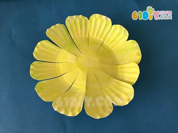 Mother's Day handmade paper plate flowers