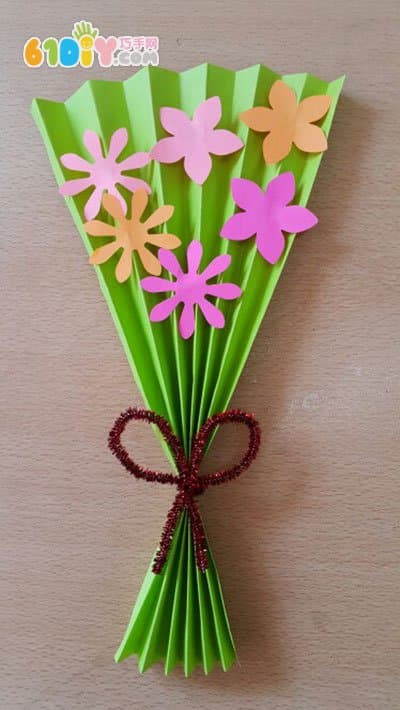 Simple and beautiful Mother's Day handmade bouquet