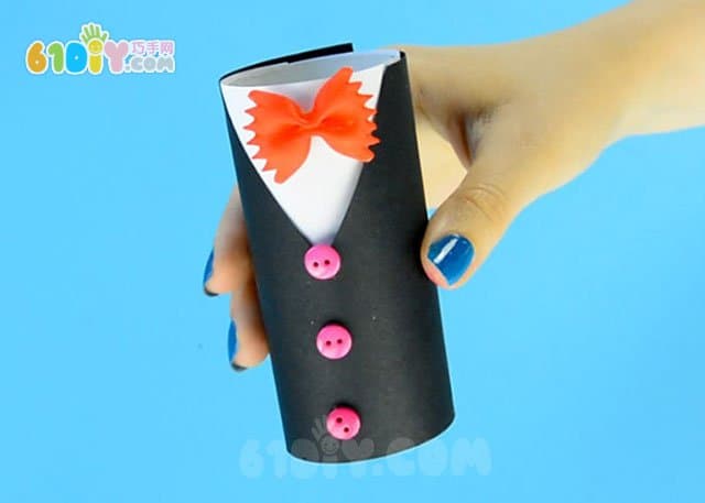 Children's roll paper tube DIY making father's day suit