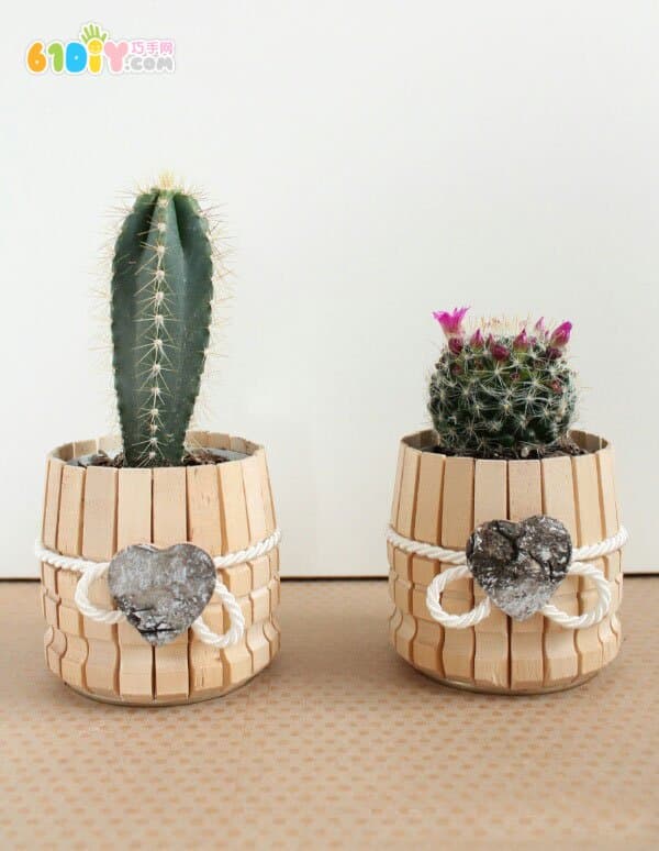 Teach you to make beautiful flowerpots with wooden clothespins