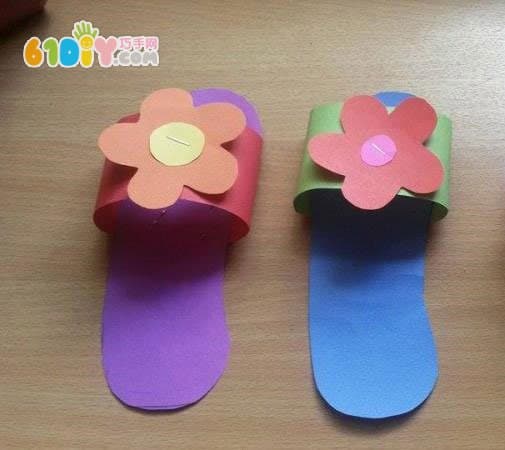 Handmade works of various slippers made by children