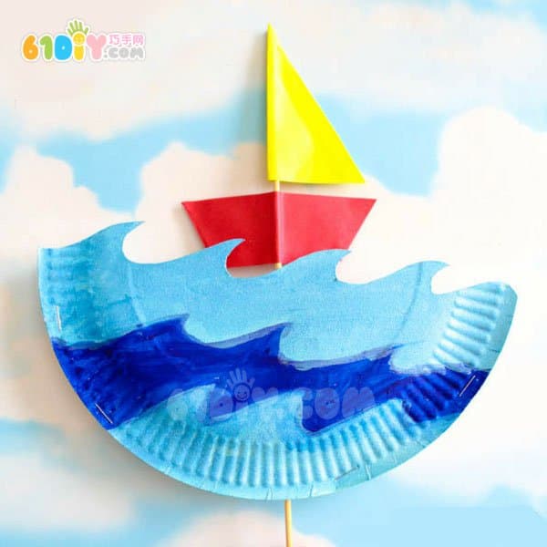 Small paper tray, sailing boat