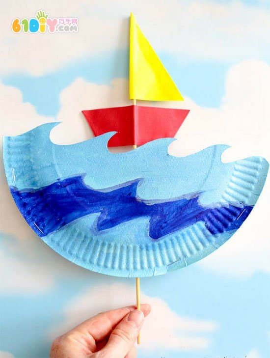 Small paper tray, sailing boat