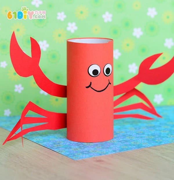 Children's handmade roll paper core crab