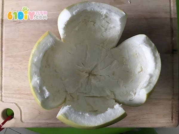 61DIY teaches you to make Mid-Autumn Festival rabbit lights with grapefruit skin