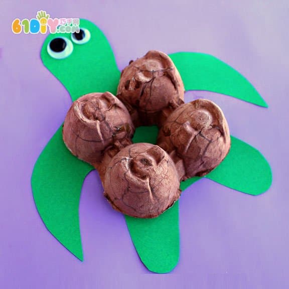 Children make cute turtles with egg tray DIY