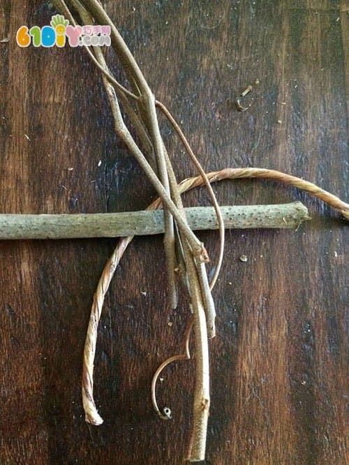 Making beautiful bird perched ornaments with branches