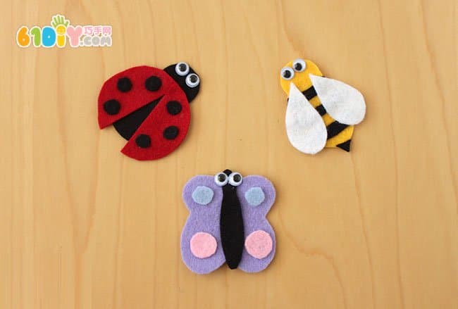 Making simple non-woven cartoon rubber bookmarks