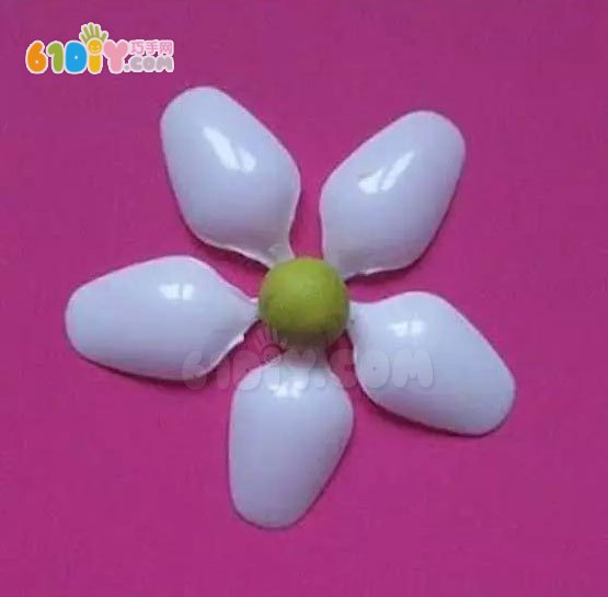 Disposable plastic spoon DIY making tulip handmade flowers