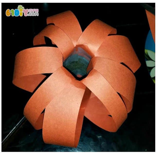 Children's Halloween making roll paper strips small pumpkin