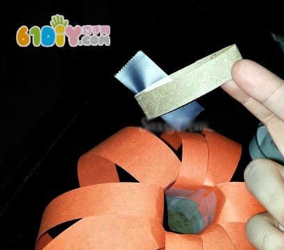 Children's Halloween making roll paper strips small pumpkin