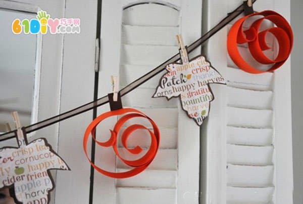 Halloween Ornaments DIY Autumn Leaves and Roll Paper Pumpkin