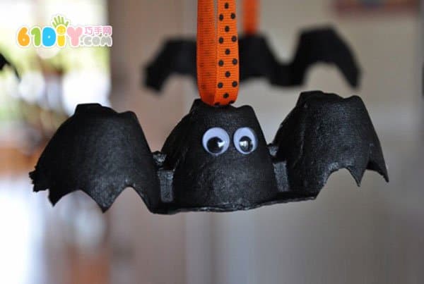 Halloween children's handmade egg box bat and leaf ornaments