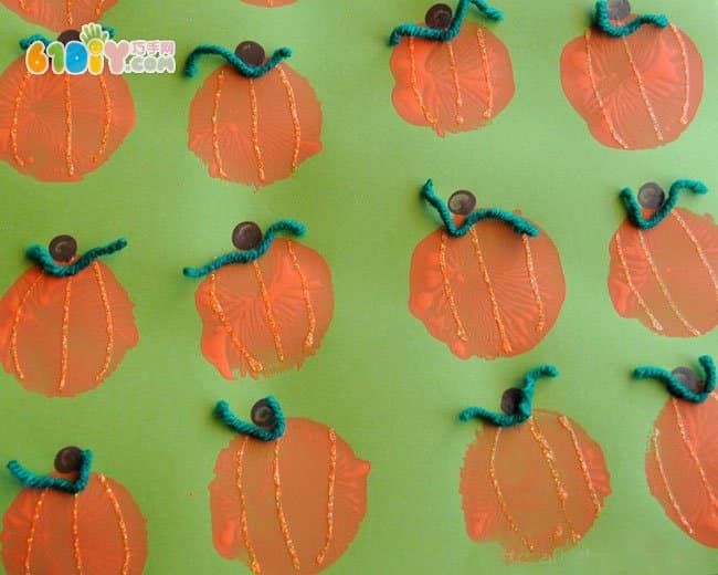 Toddler Halloween DIY Balloon Painting Pumpkin