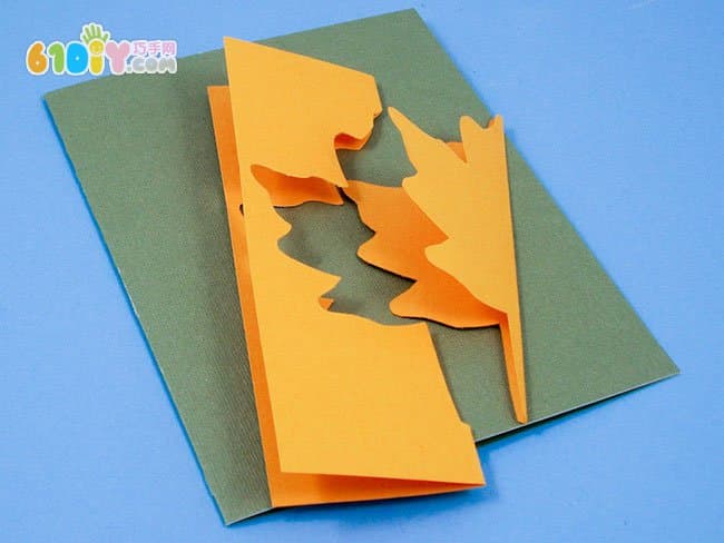 Making beautiful symmetrical leaves greeting card