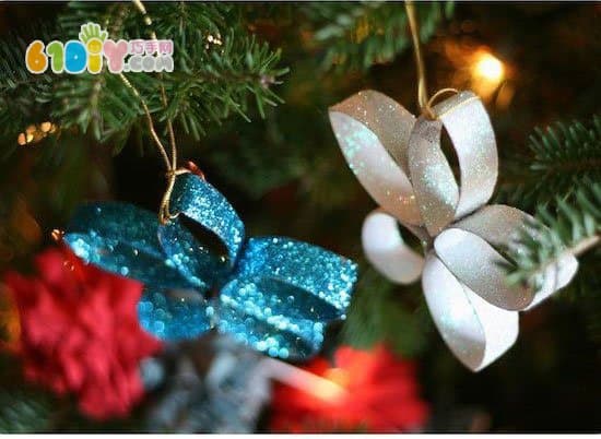 Roll paper tube making shiny bright Christmas pendant