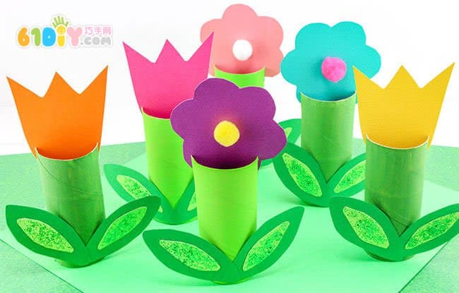 Spring roll paper tube turned into beautiful flowers