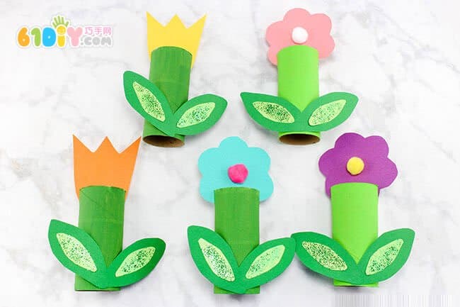 Spring roll paper tube turned into beautiful flowers