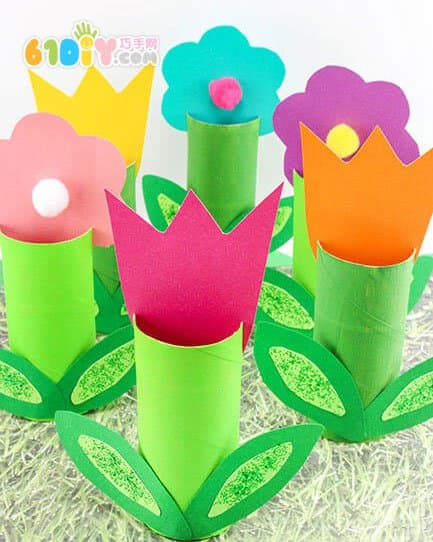 Spring roll paper tube turned into beautiful flowers