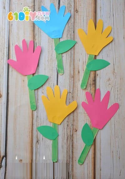 Toddler DIY Mother's Day small hand flowers