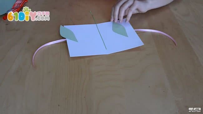 Simple three-dimensional tulip flower card making