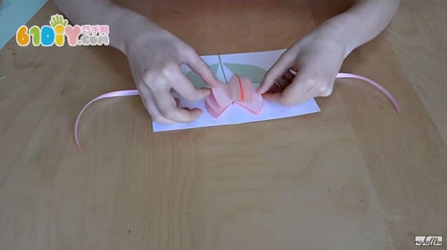 Simple three-dimensional tulip flower card making