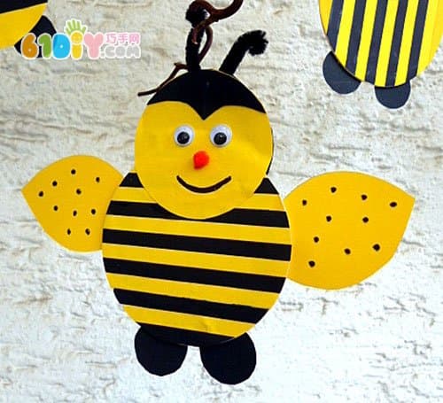 Spring bee decoration handmade