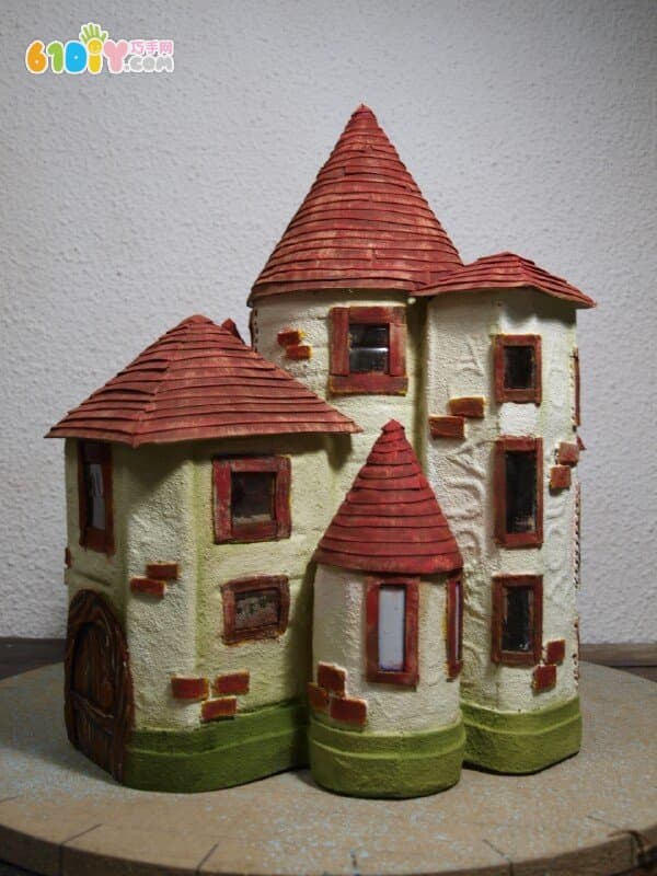How to make castle ornaments with plastic bottles