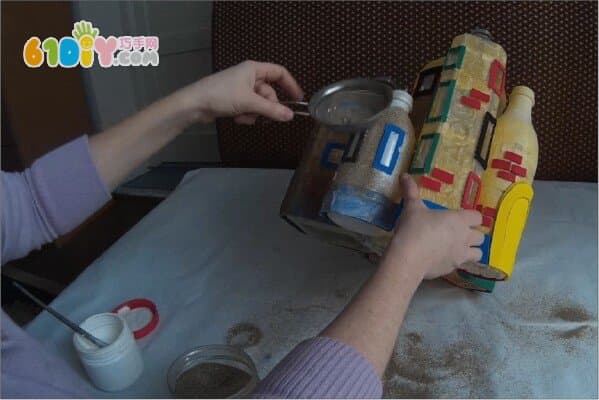 How to make castle ornaments with plastic bottles