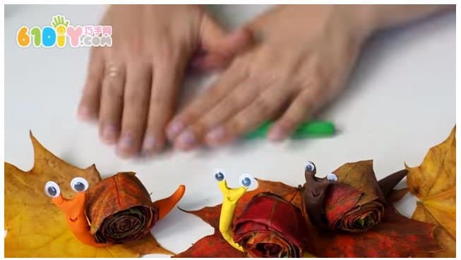 Children's handmade leaf clay snail