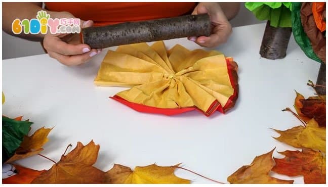 Simple and beautiful three-dimensional tree handmade