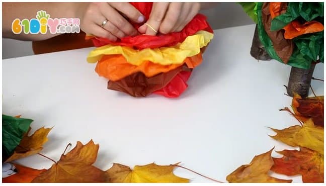 Simple and beautiful three-dimensional tree handmade