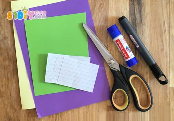 Children's DIY making spring flower card