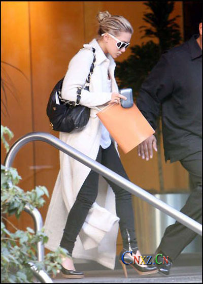 Chloé Bold and Chic Footwear